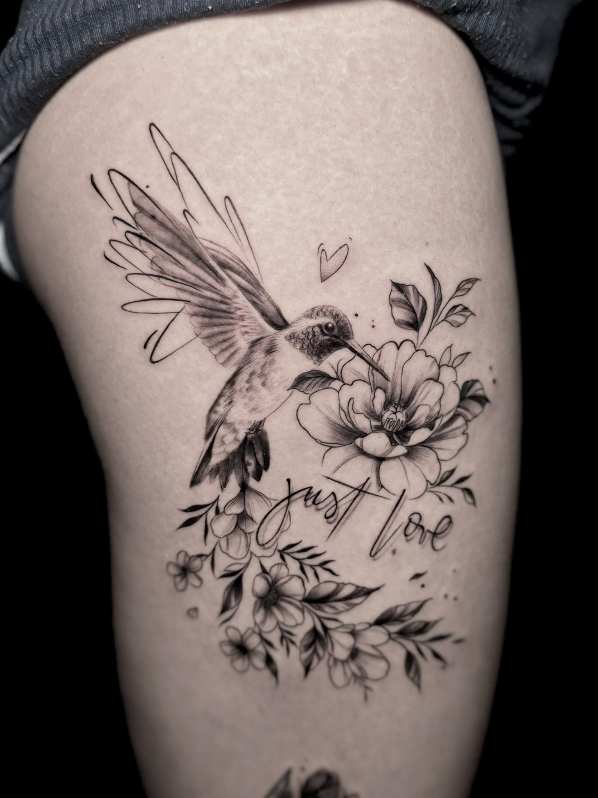 Fine line work — anteprima stile, Carlitos Junior Ink Roma
